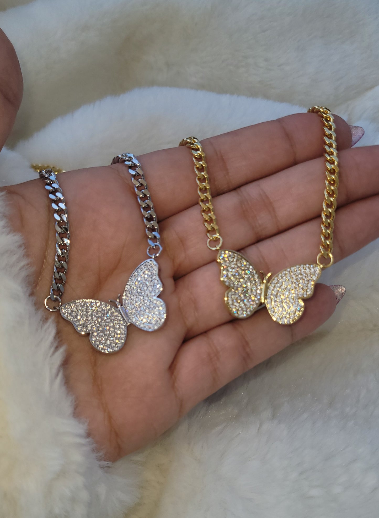 Mariposa Traicionera